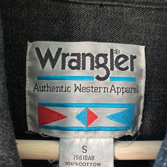 Wrangler | Vintage Beaded Button Up - Picture 6 of 6
